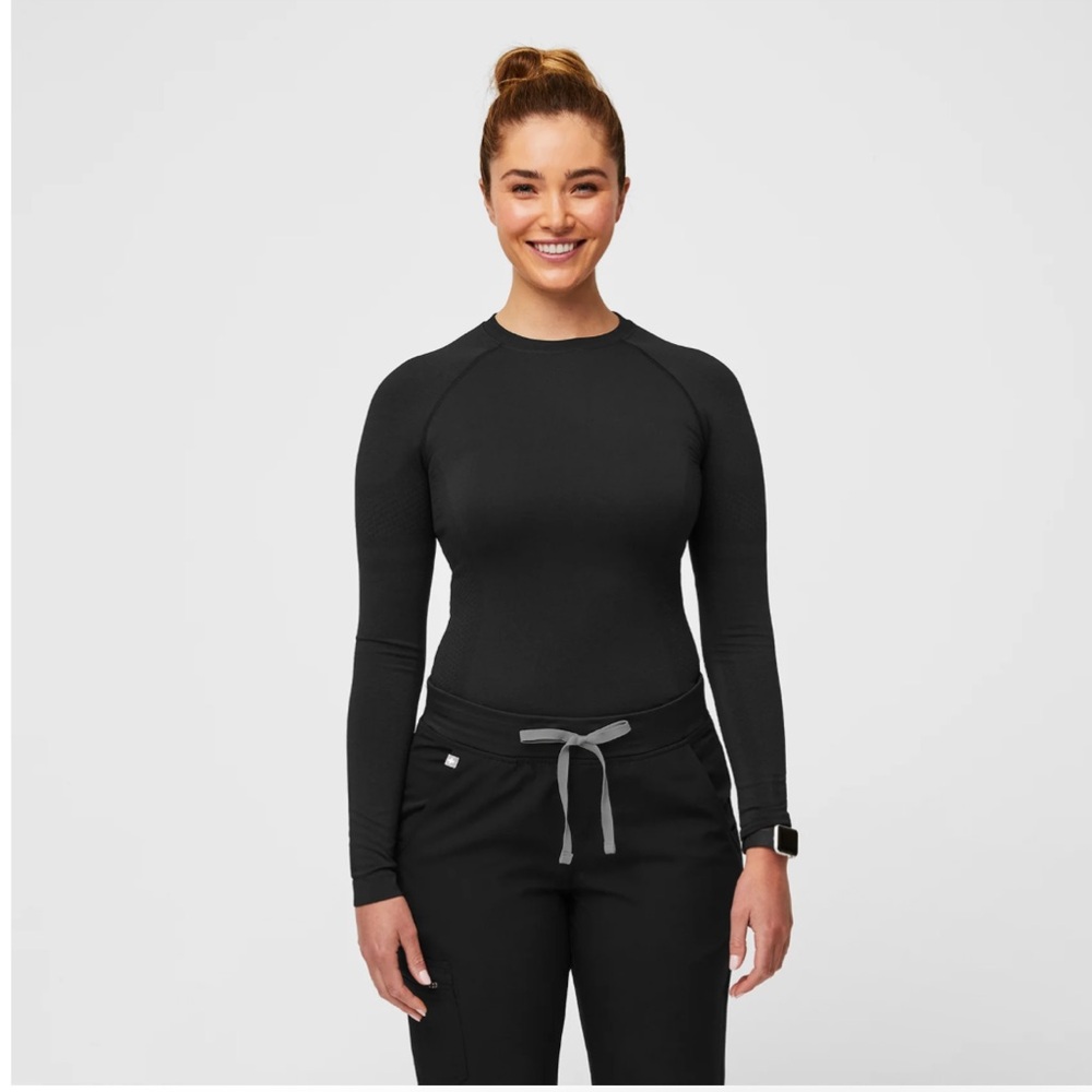 Figs | Black Salta Seamless Longsleeve Underscrub